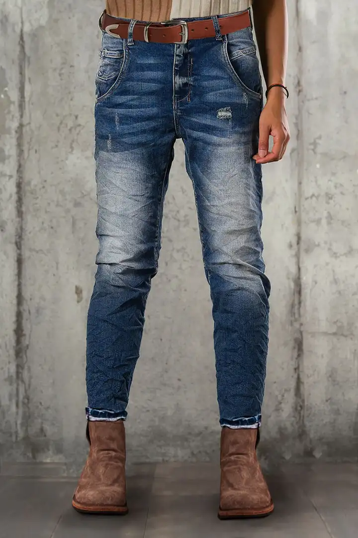 Wash Ripped Mid Rise Straight Leg Jeans Without Belt